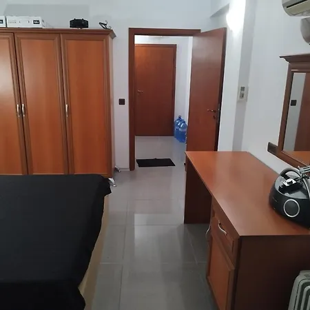 California Complex ساني بيتش