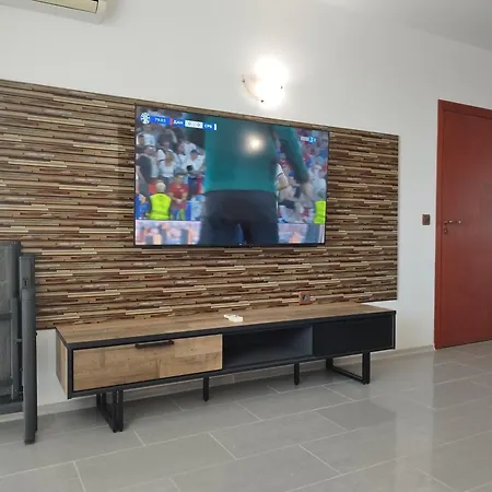 California Complex ساني بيتش