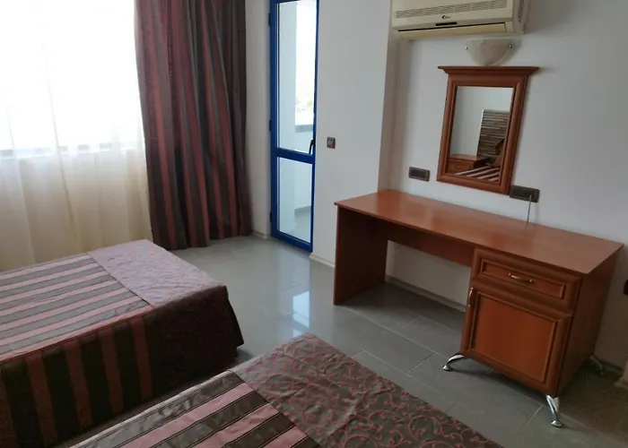 California Complex Apartman Napospart