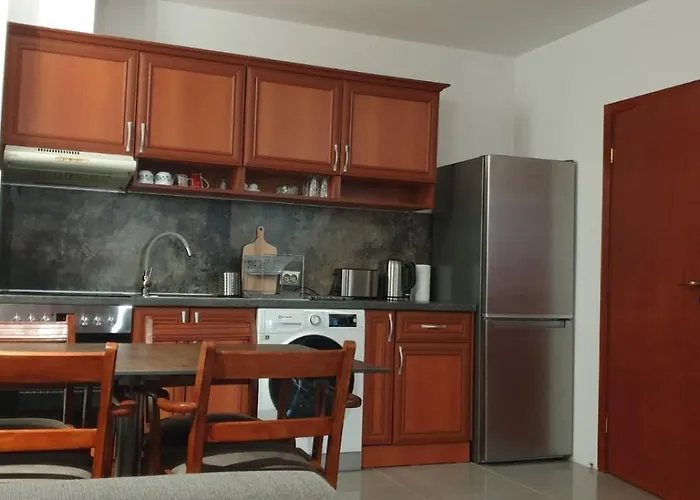 California Complex Apartman Napospart