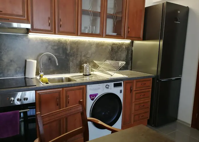 California Complex Apartman *