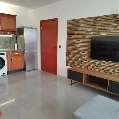 California Complex Slăntjev Brjag