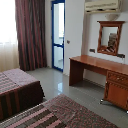 California Complex Lägenhet Slăntjev Brjag