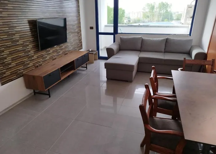 California Complex * Слънчев бряг